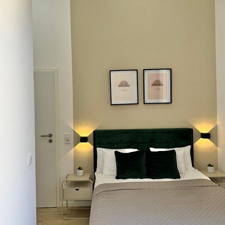 Heaven Homes - Doppelzimmer Mit Eigenem Bad Dusseldorf Bagian luar foto