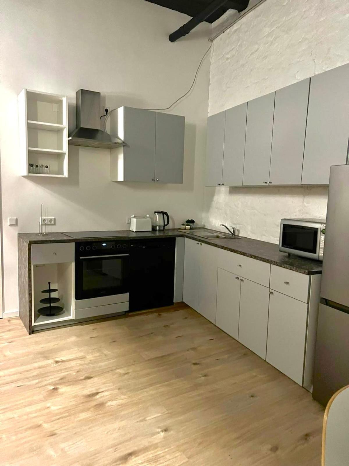 Heaven Homes - Doppelzimmer Mit Eigenem Bad Dusseldorf Bagian luar foto