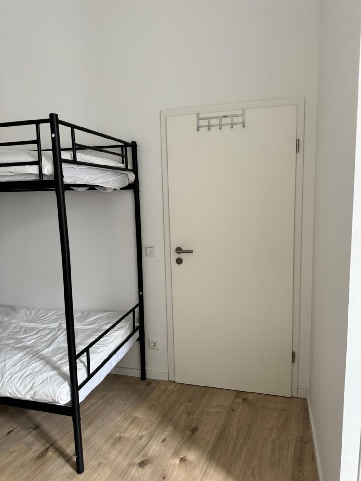 Heaven Homes - Doppelzimmer Mit Eigenem Bad Dusseldorf Bagian luar foto