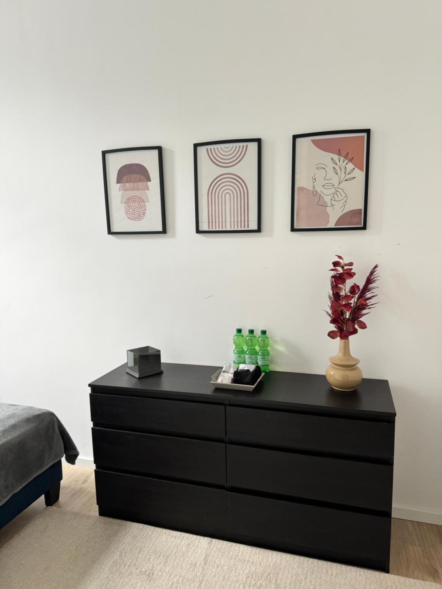 Heaven Homes - Doppelzimmer Mit Eigenem Bad Dusseldorf Bagian luar foto